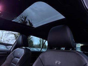 Used Volkswagen Golf 2019 for sale - 77024131: Photo