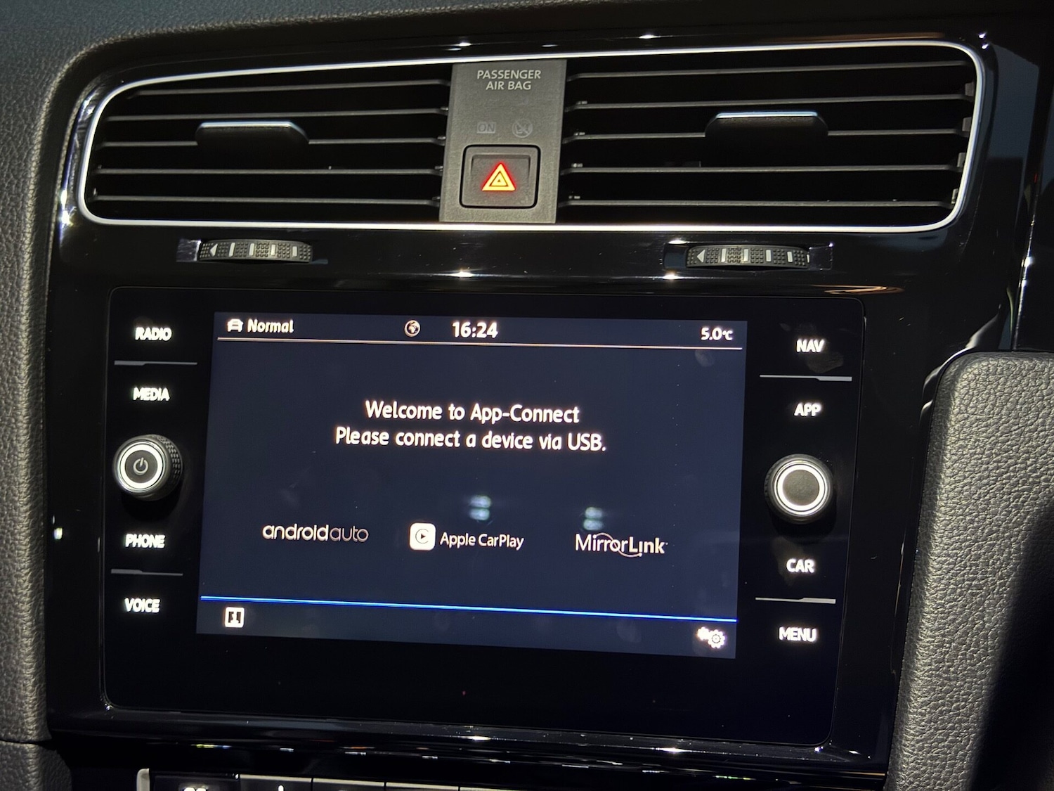 Used Volkswagen Golf 2019 for sale - 77024131: Photo 52