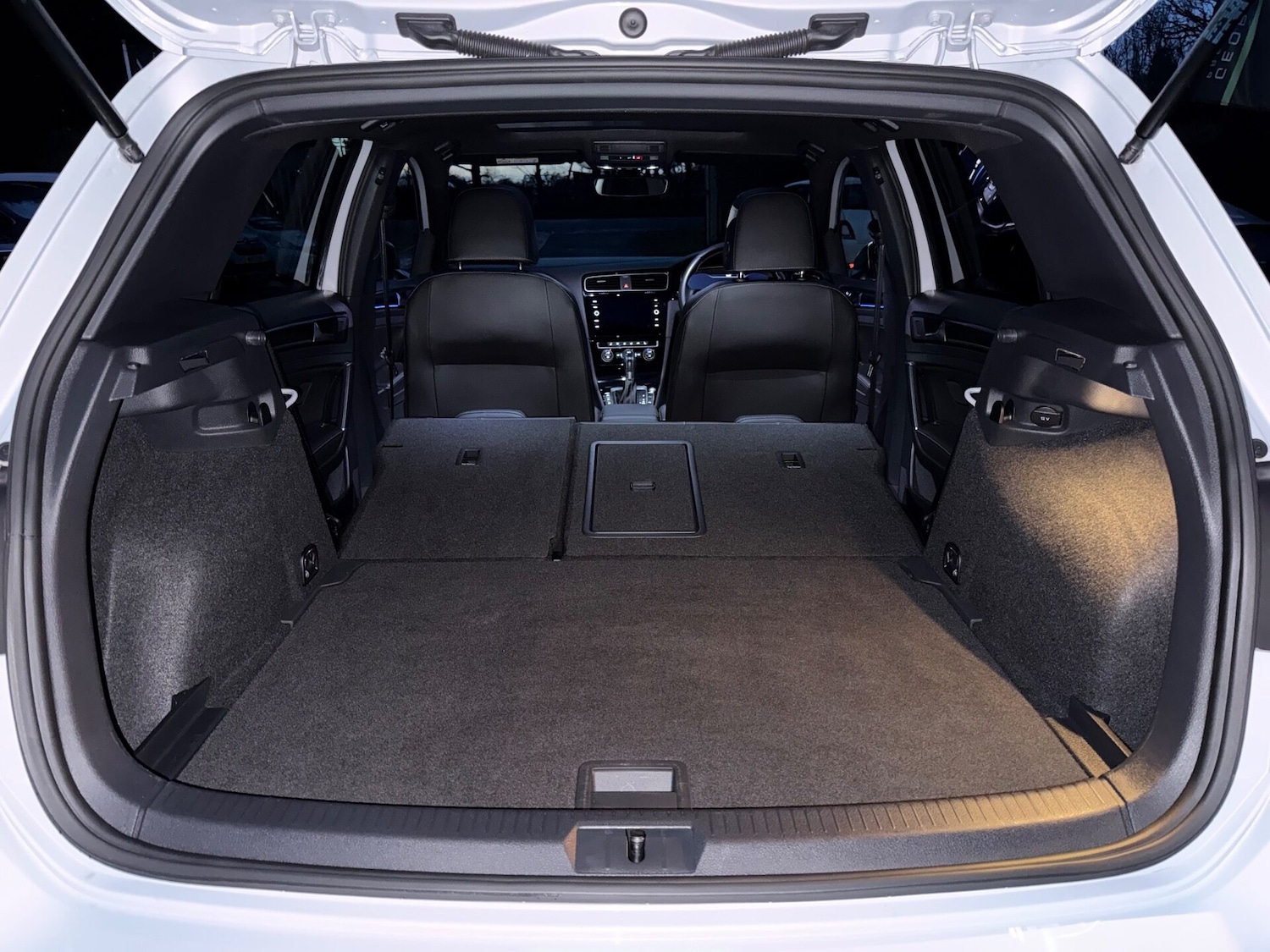 Used Volkswagen Golf 2019 for sale - 77024131: Photo 58