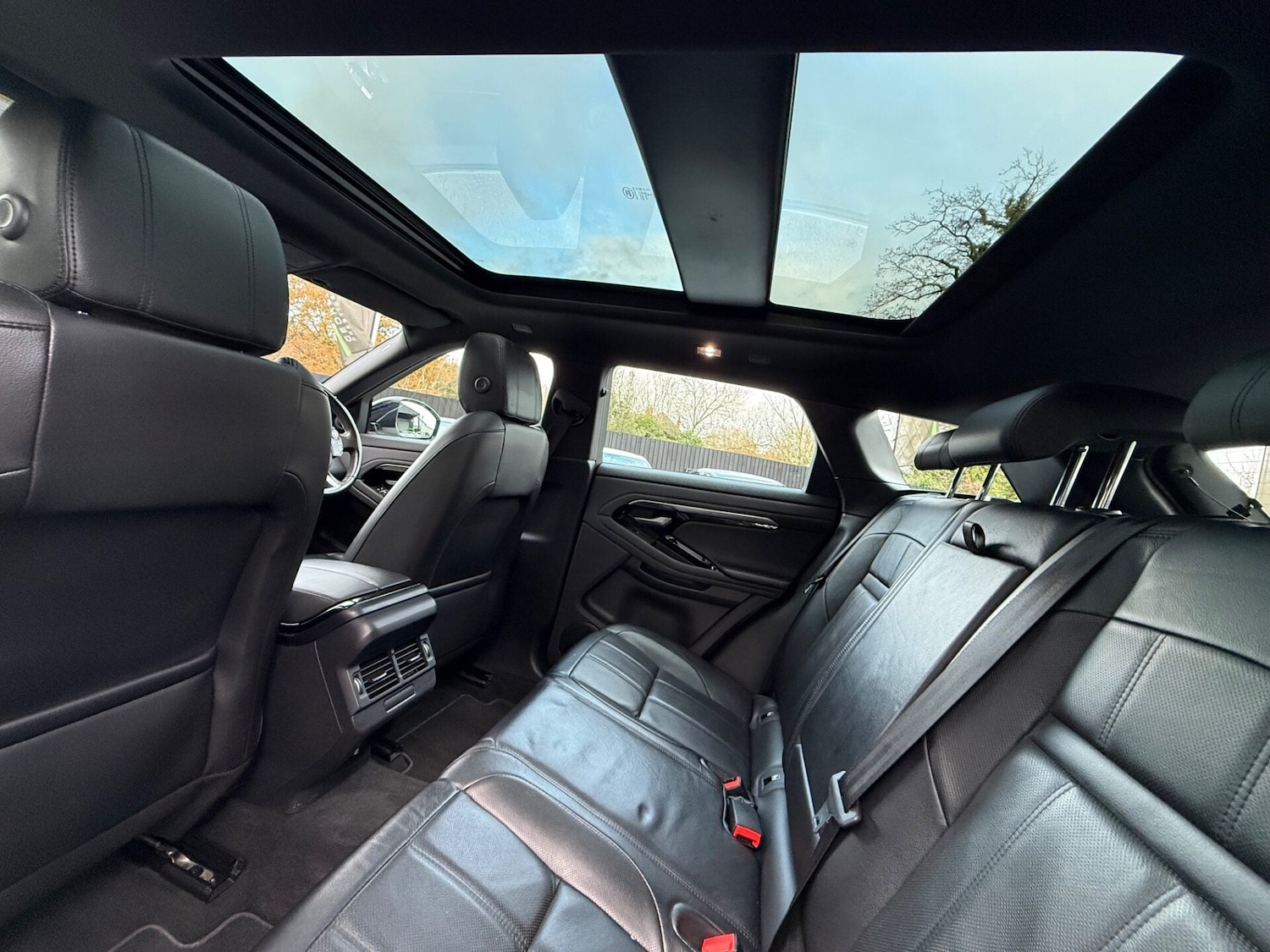 Used Land Rover Range Rover Evoque 2020 for sale - 76877489: Photo 32