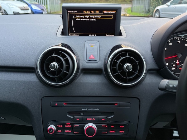 Used Audi A1 2011 for sale - 76331166: Photo 30
