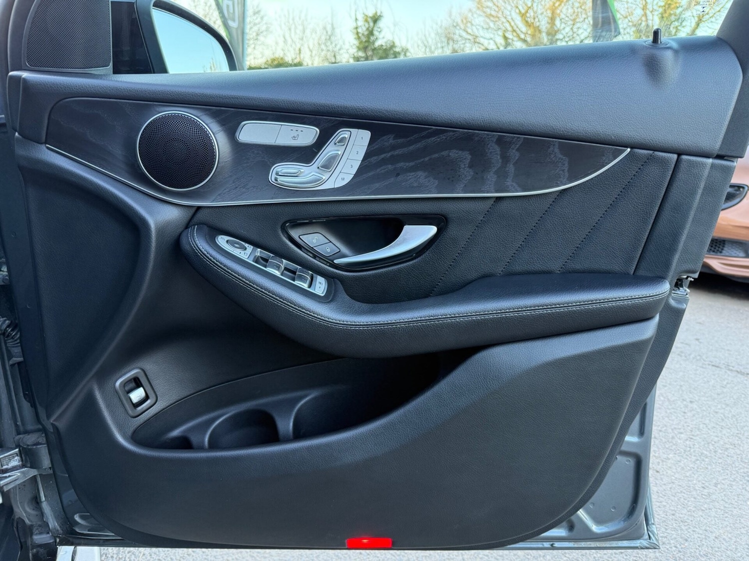 Used Mercedes-Benz GLC 2018 for sale - 77945534: Photo 41