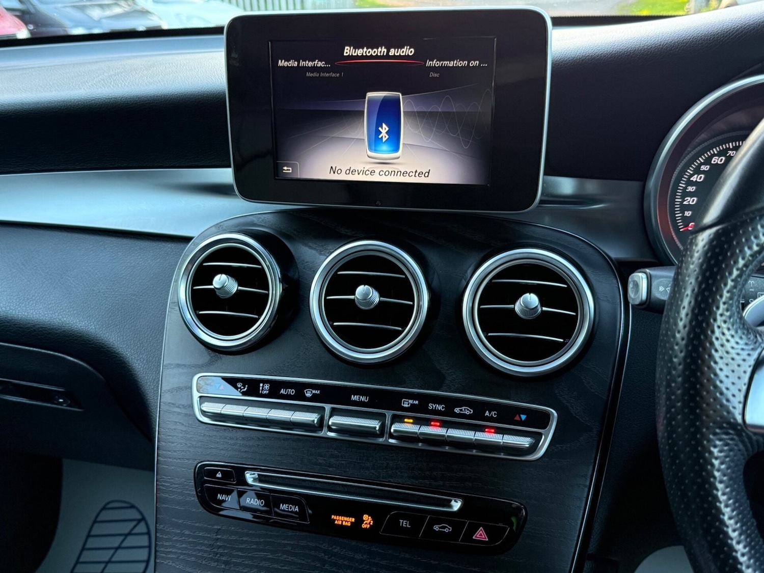 Used Mercedes-Benz GLC 2018 for sale - 77945534: Photo 51