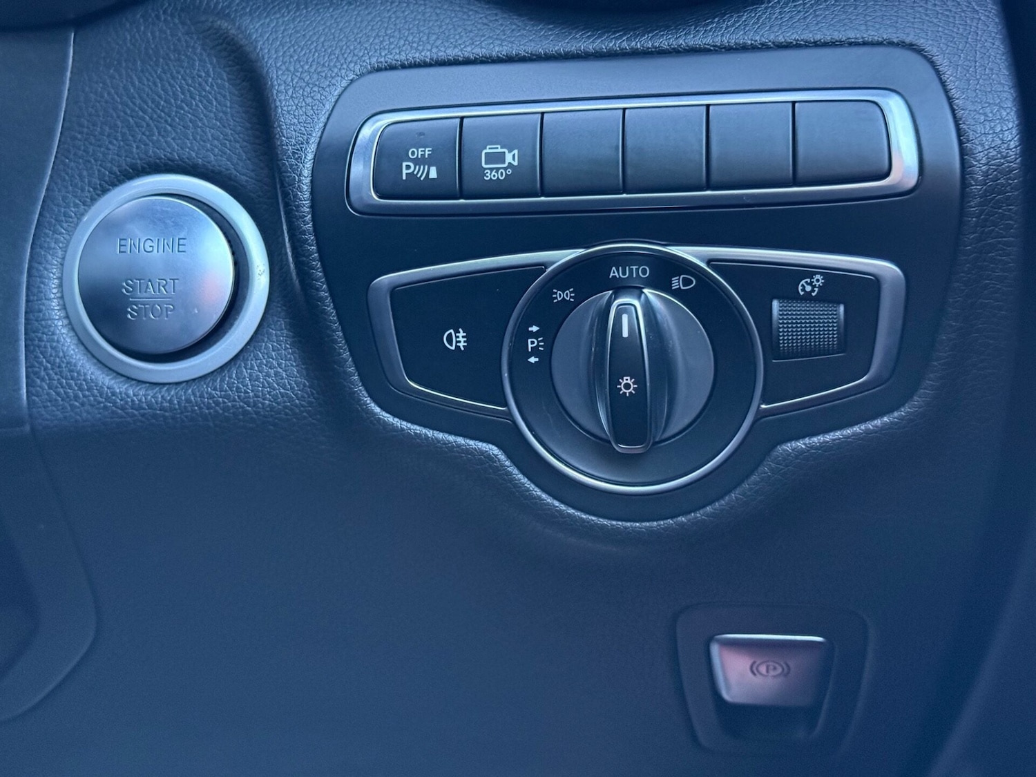 Used Mercedes-Benz GLC 2018 for sale - 77945534: Photo 54