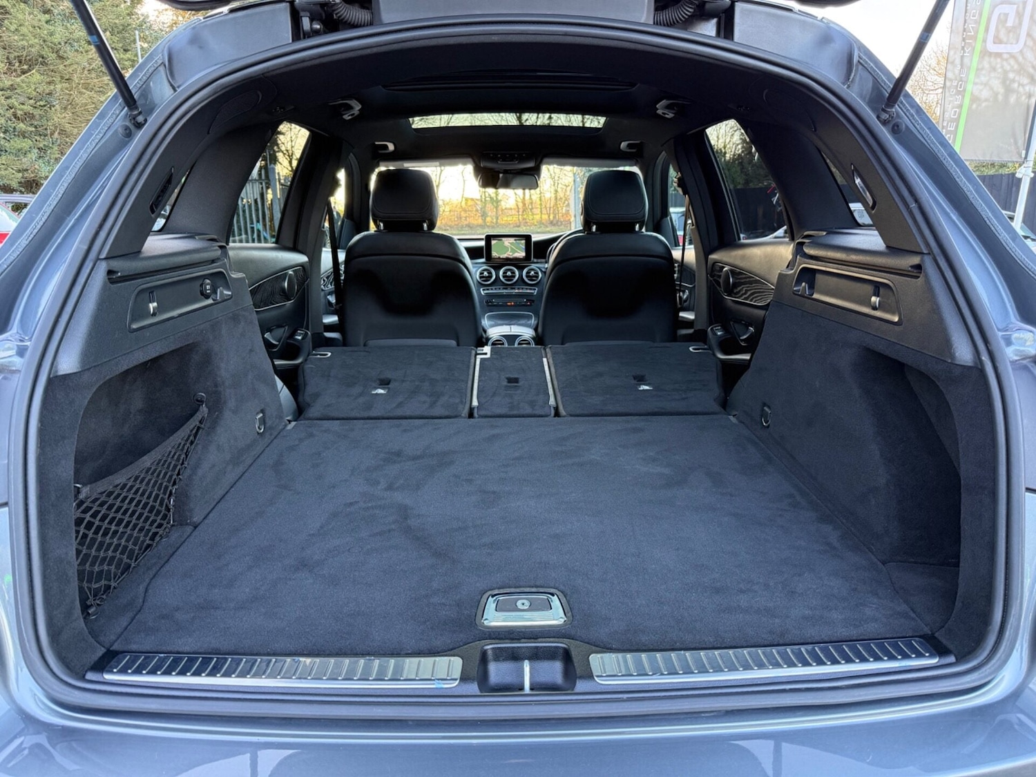 Used Mercedes-Benz GLC 2018 for sale - 77945534: Photo 55