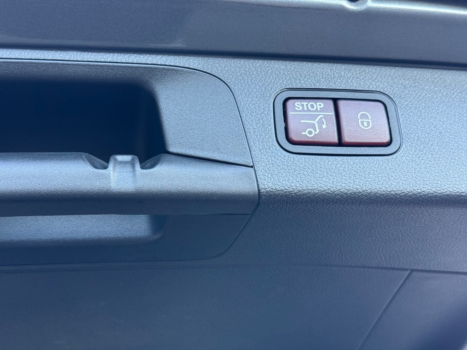 Used Mercedes-Benz GLC 2018 for sale - 77945534: Photo 59