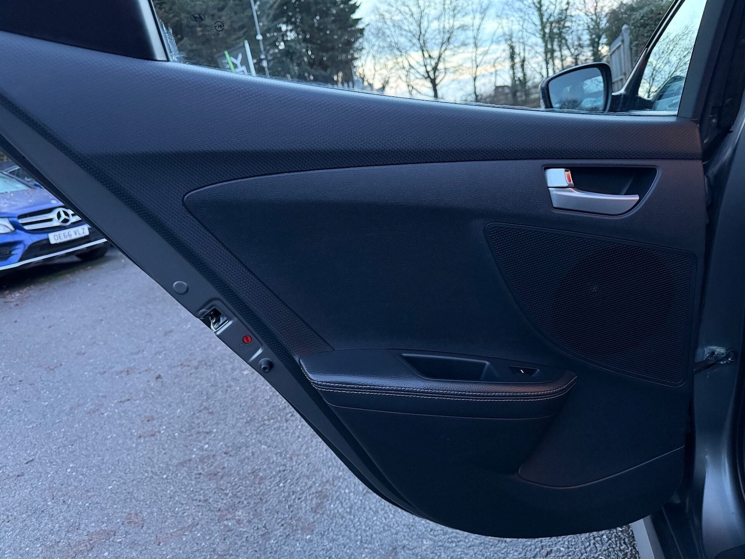 Used Hyundai Veloster 2012 for sale - 77602127: Photo 28