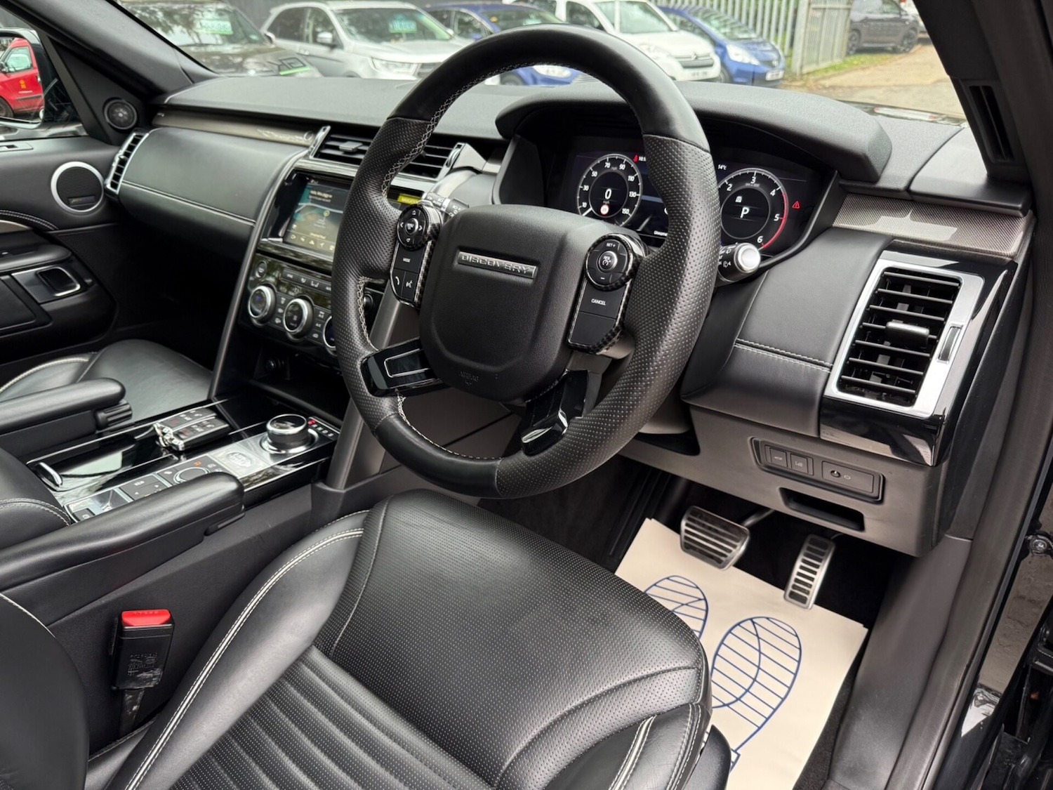 Used Land Rover Discovery 2018 for sale - 76517650: Photo 14