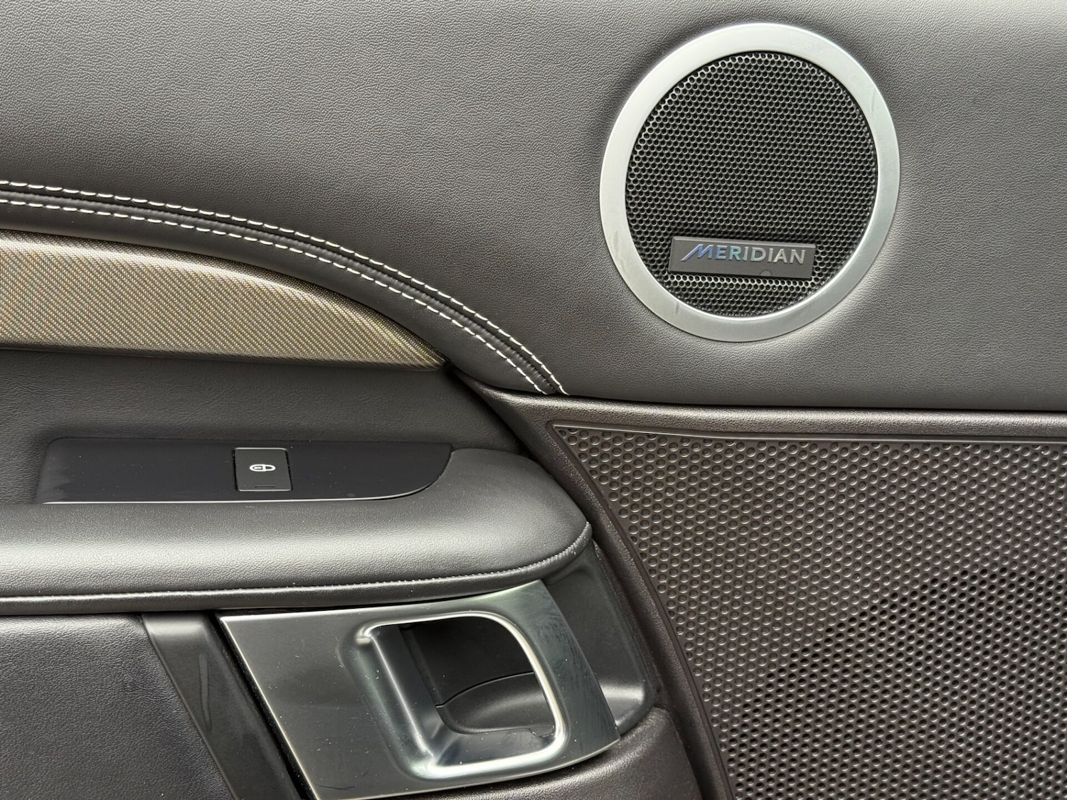 Used Land Rover Discovery 2018 for sale - 76517650: Photo 29