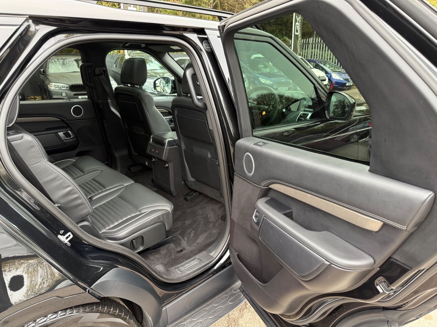 Used Land Rover Discovery 2018 for sale - 76517650: Photo 35