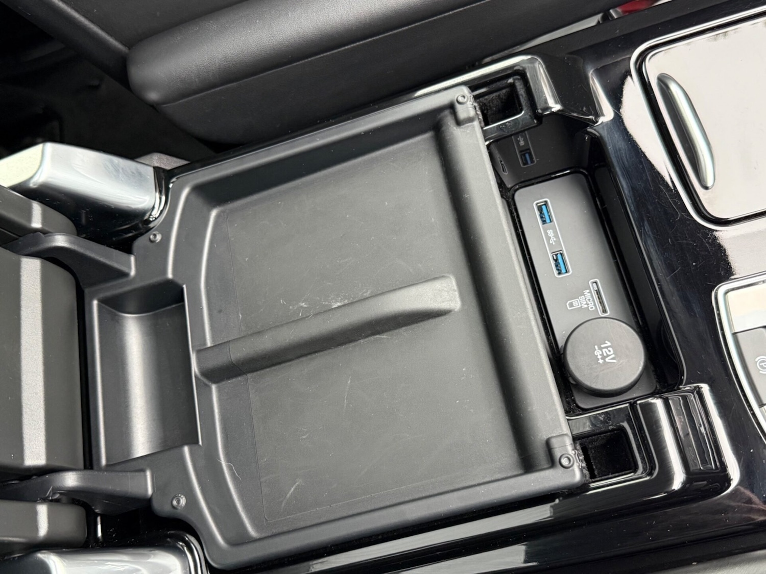 Used Land Rover Discovery 2018 for sale - 76517650: Photo 55