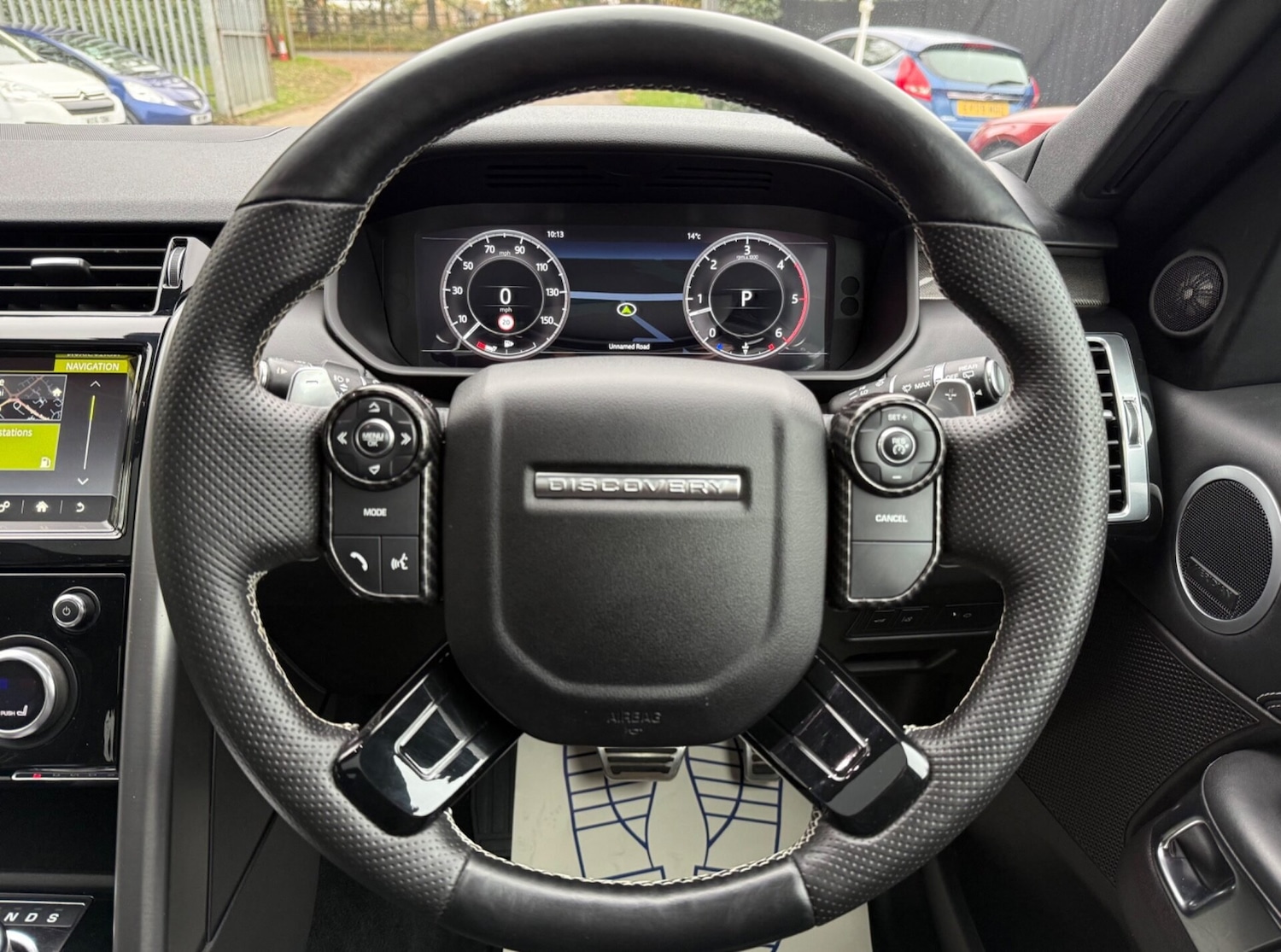 Used Land Rover Discovery 2018 for sale - 76517650: Photo 7