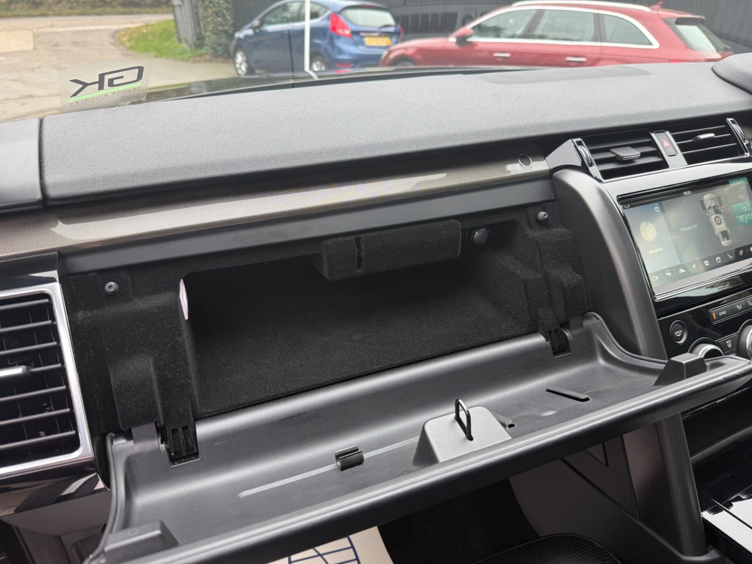 Used Land Rover Discovery 2018 for sale - 76517650: Photo 70