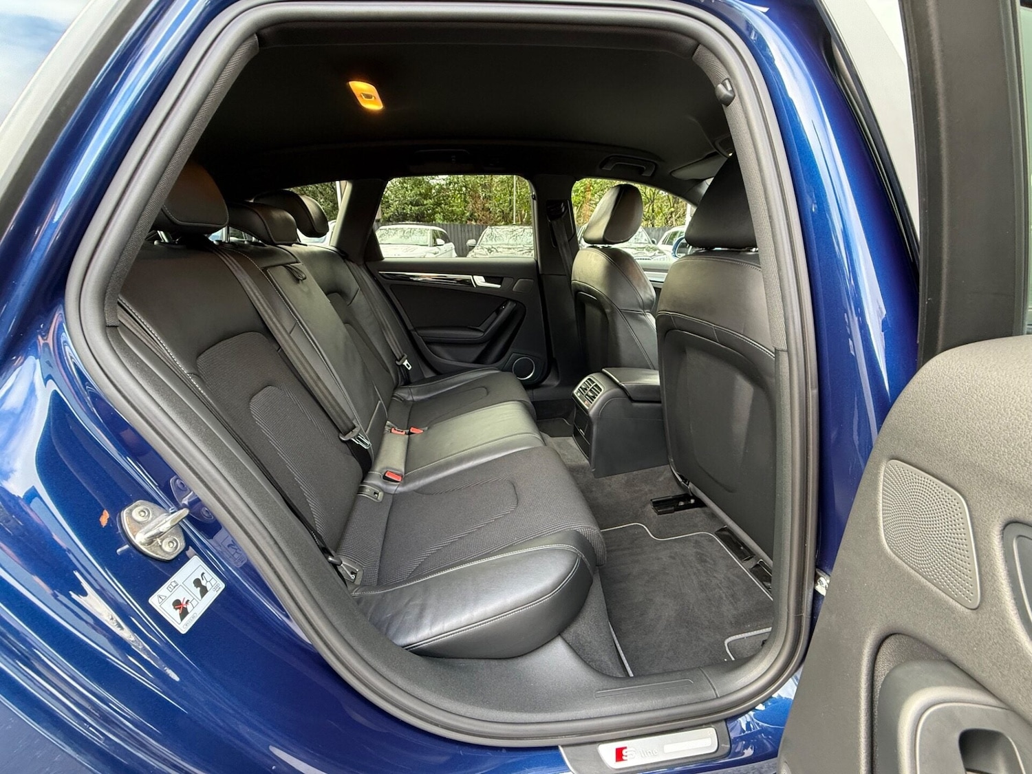 Used Audi A4 2014 for sale - 77445868: Photo 28