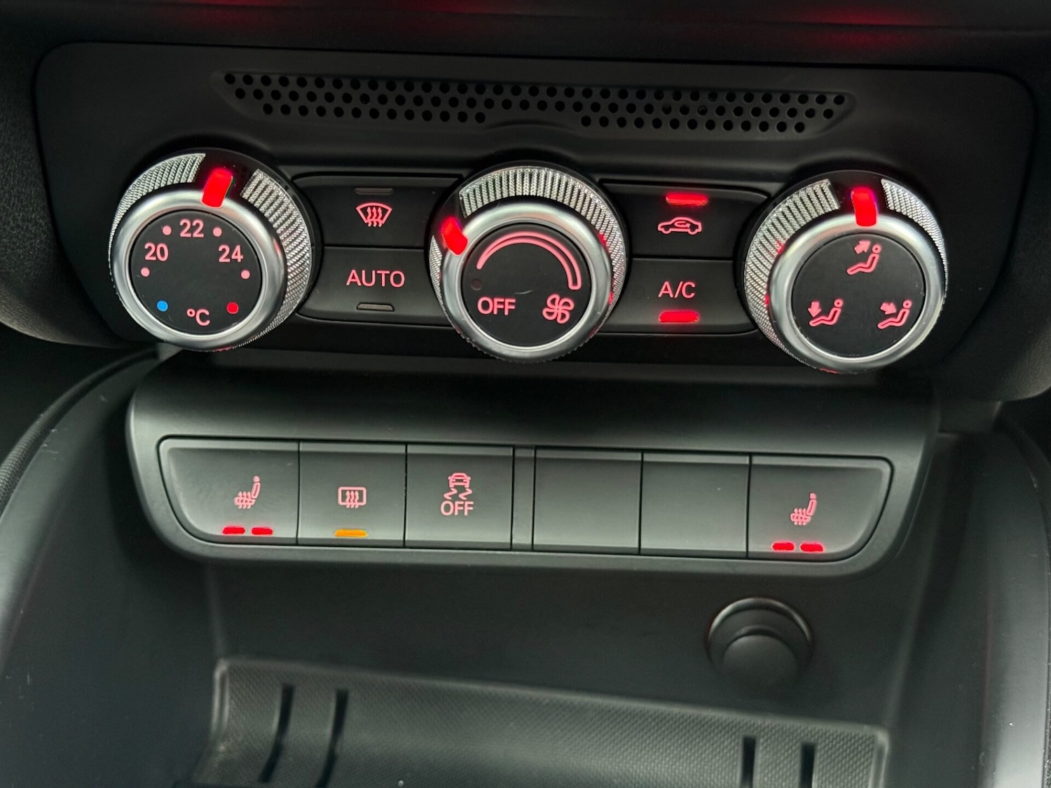 Used Audi A1 2014 for sale - 76476859: Photo 37