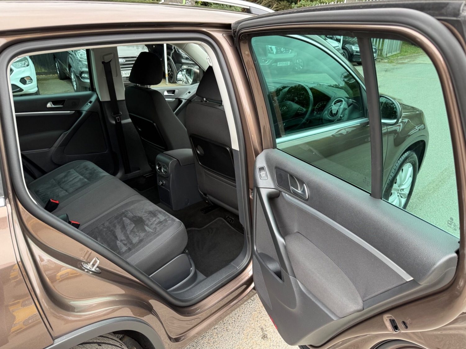Vehicle 28