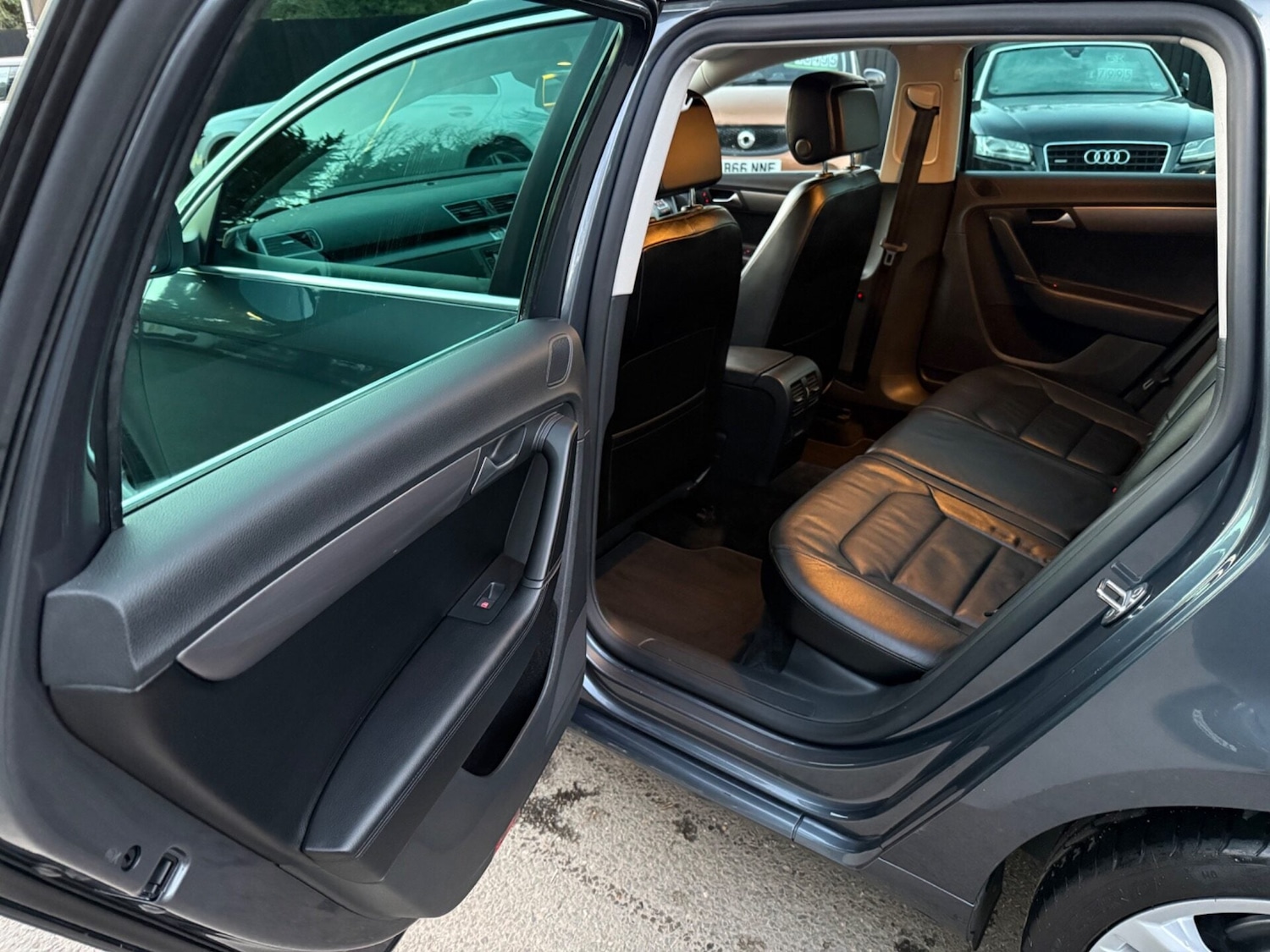 Used Volkswagen Passat 2014 for sale - 77945547: Photo 28