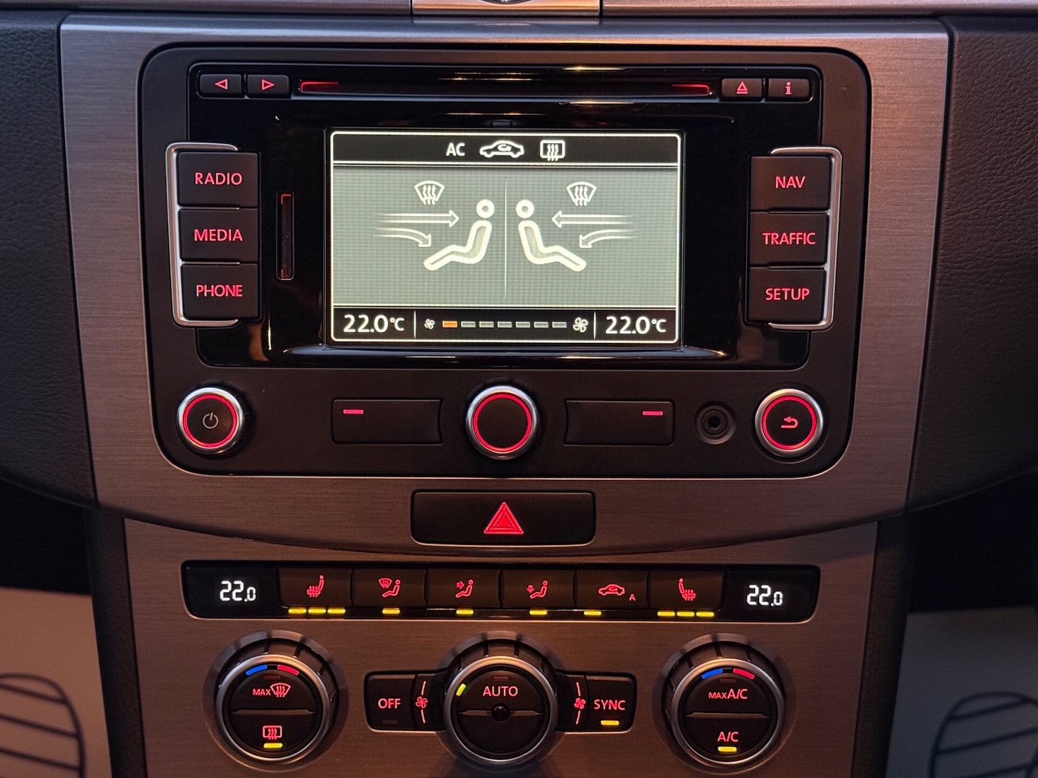 Used Volkswagen Passat 2014 for sale - 77945547: Photo 37