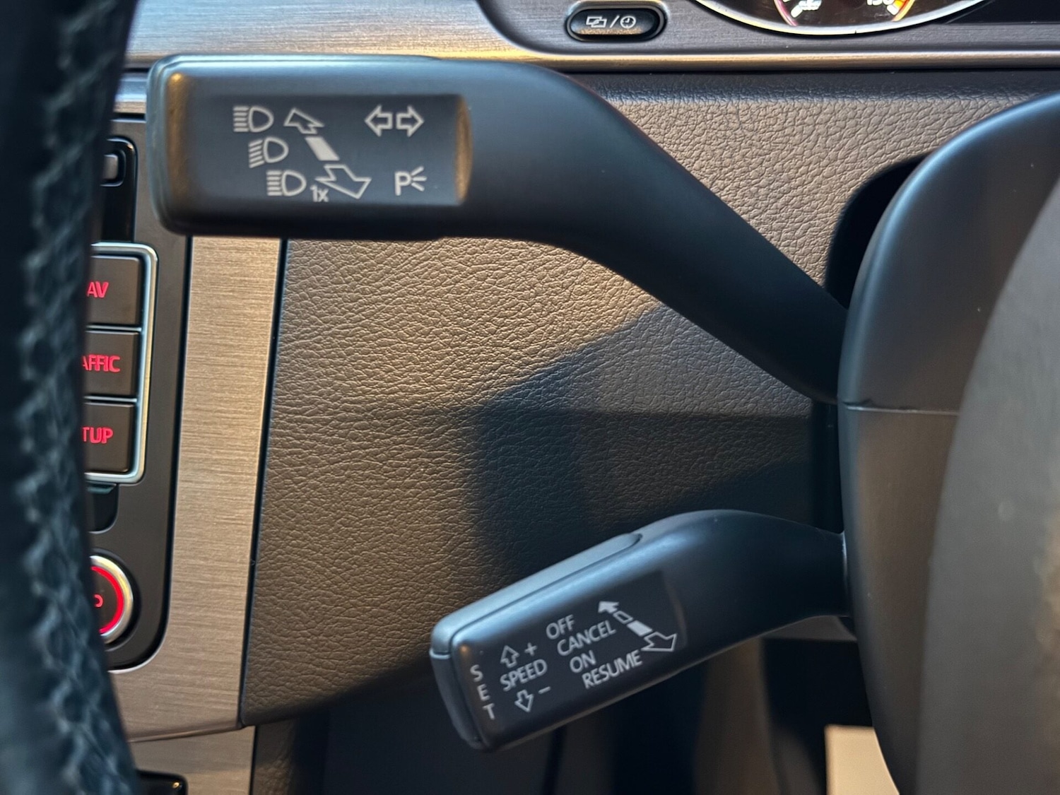 Used Volkswagen Passat 2014 for sale - 77945547: Photo 38