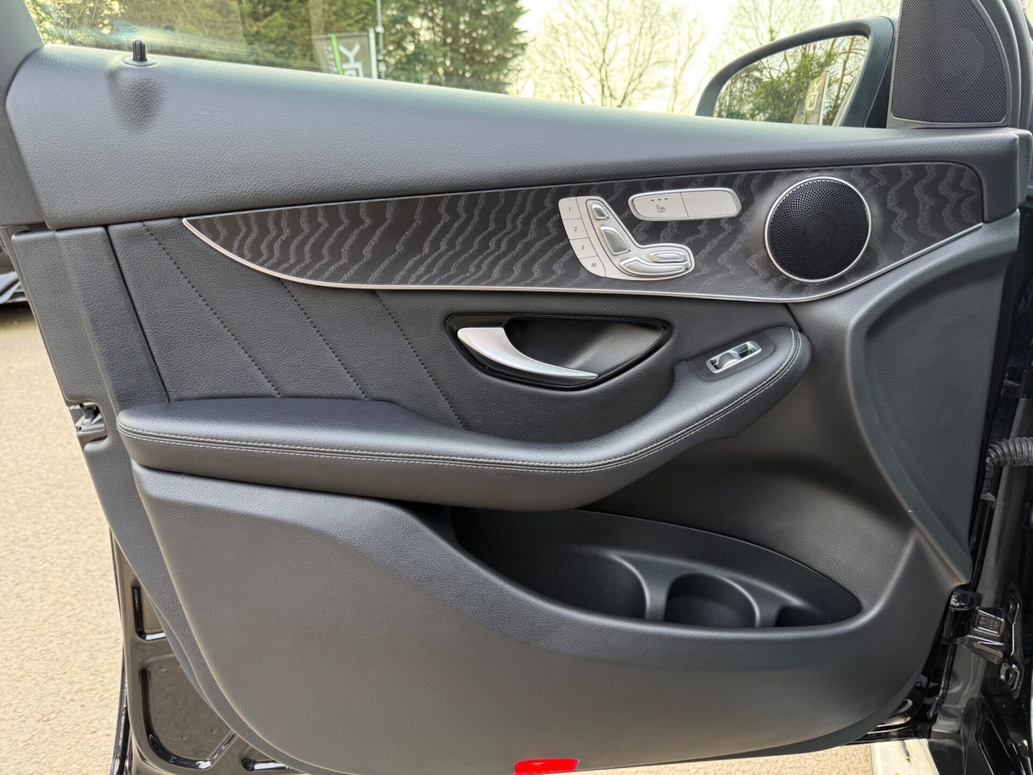 Used Mercedes-Benz GLC 2018 for sale - 77974701: Photo 23