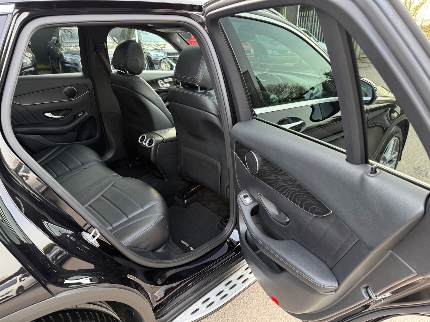 Used Mercedes-Benz GLC 2018 for sale - 77974701: Photo 32