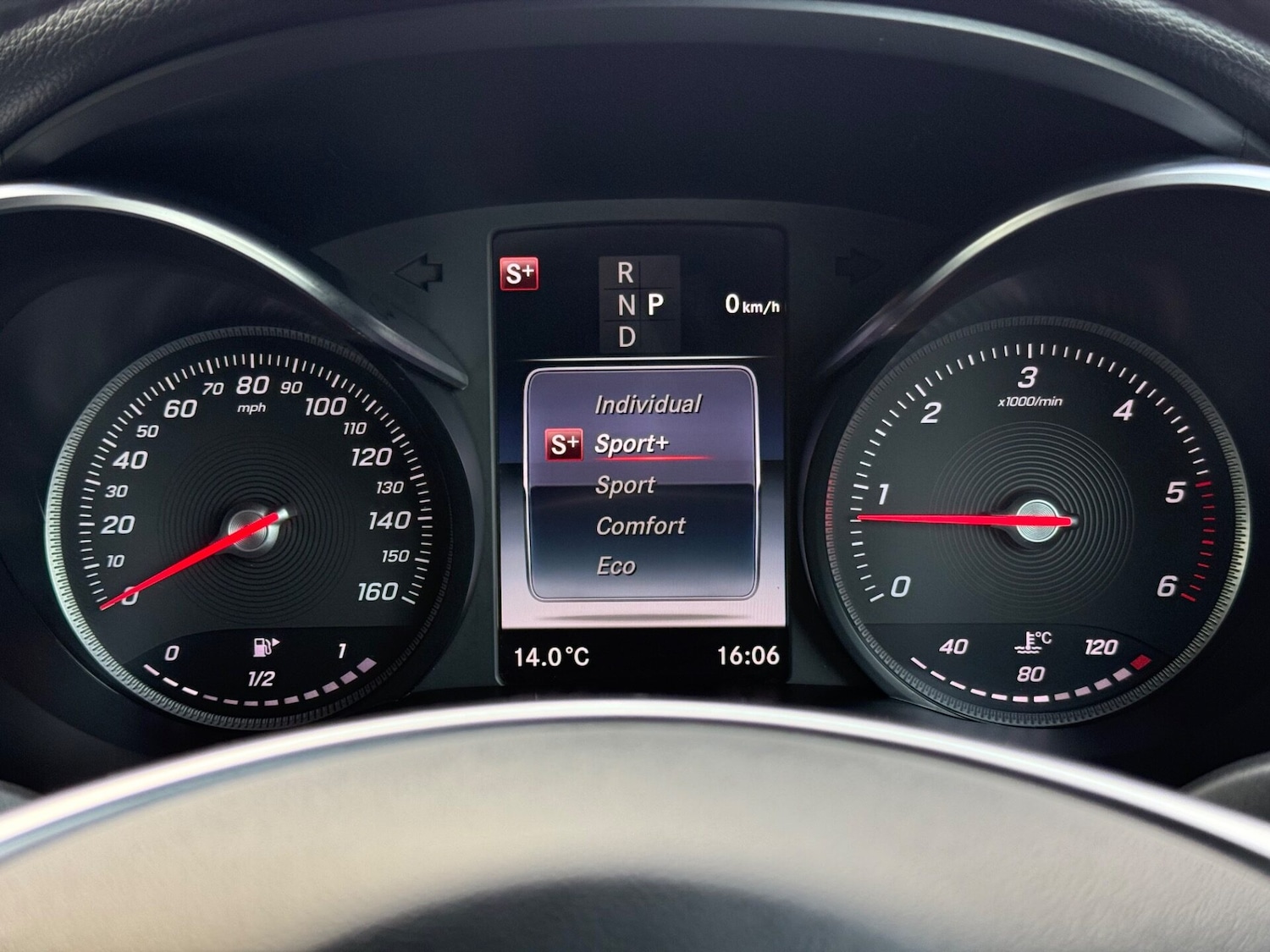 Used Mercedes-Benz GLC 2018 for sale - 77974701: Photo 39