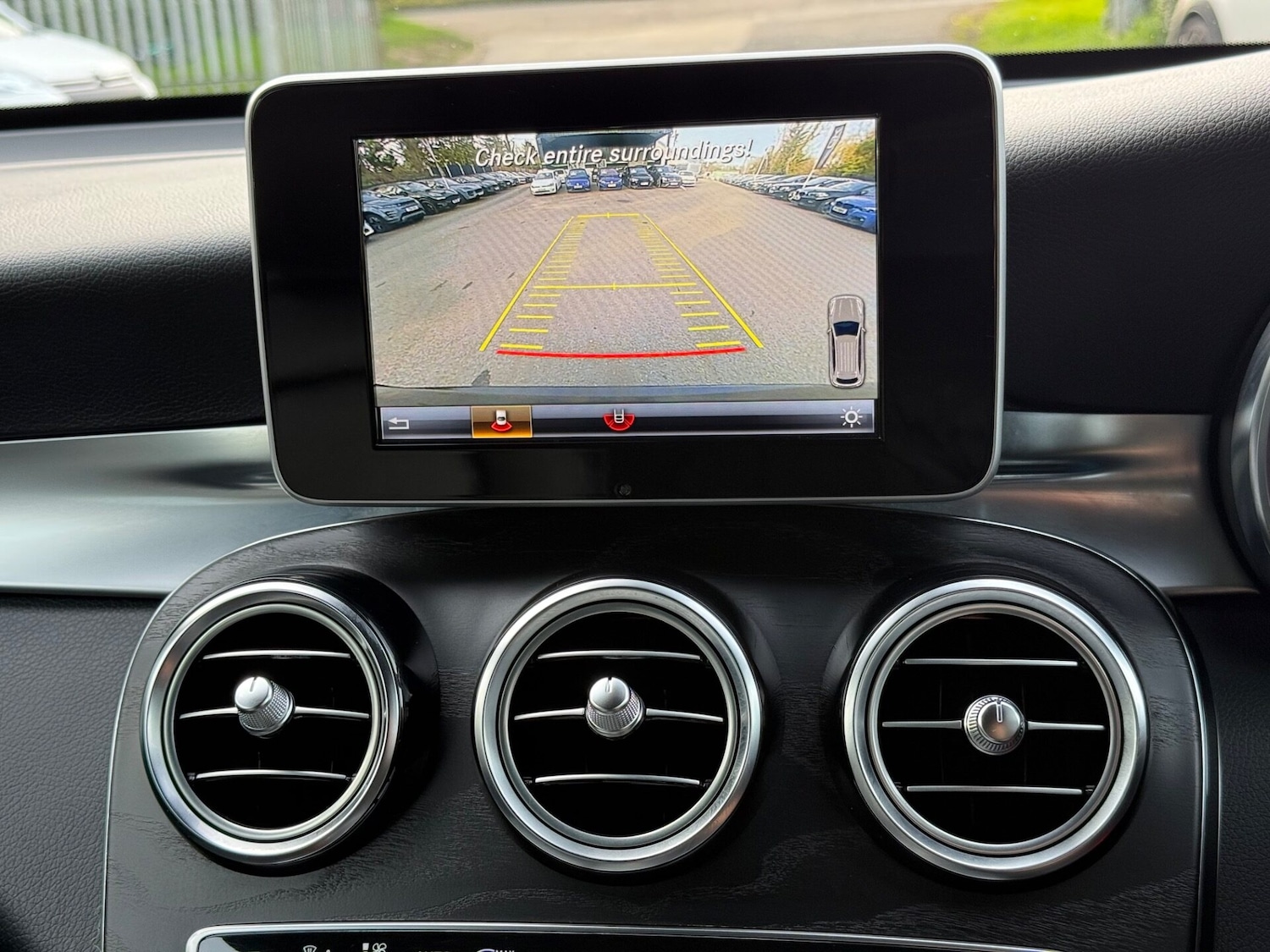 Used Mercedes-Benz GLC 2018 for sale - 77974701: Photo 40