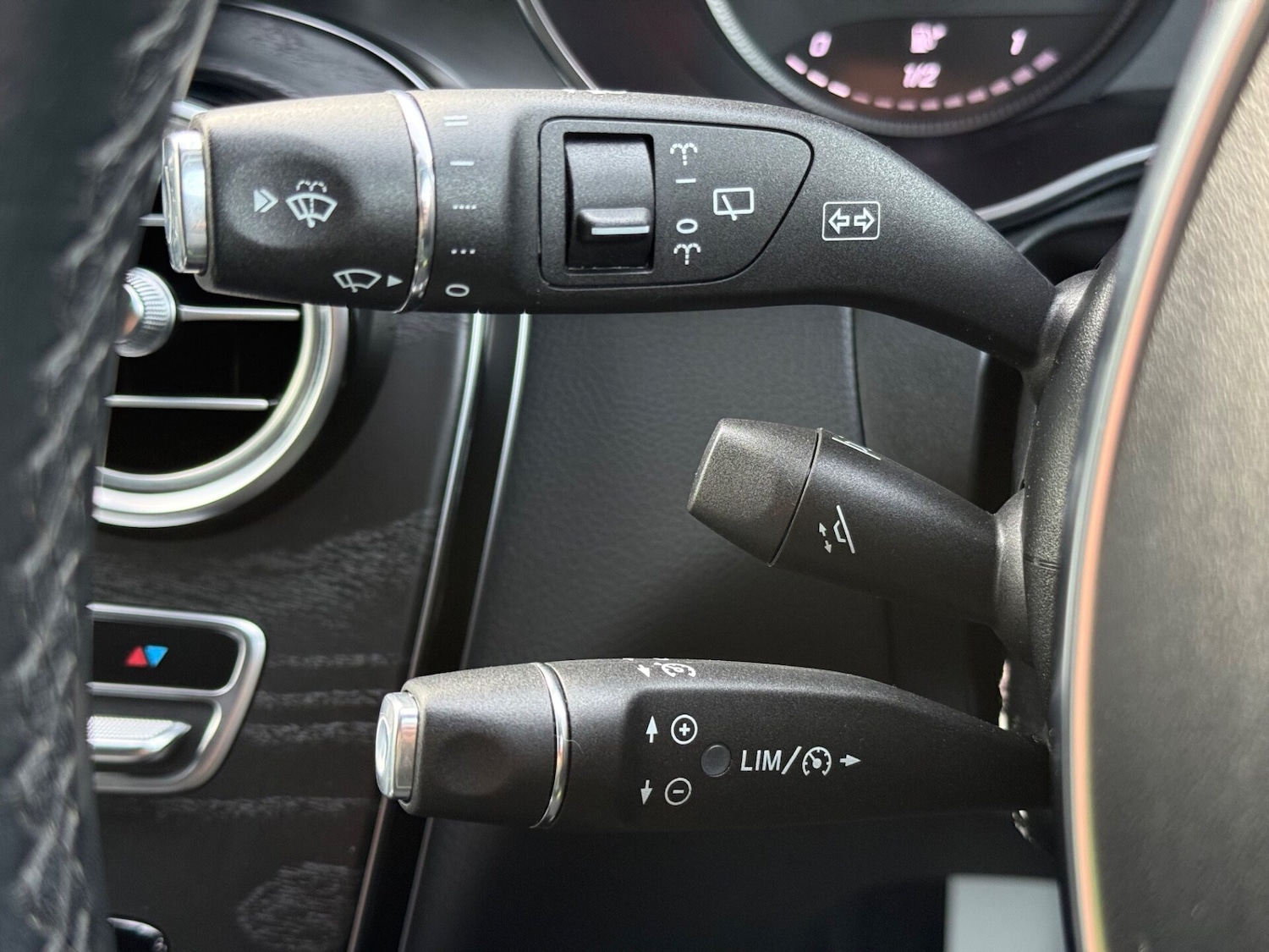 Used Mercedes-Benz GLC 2018 for sale - 77974701: Photo 45