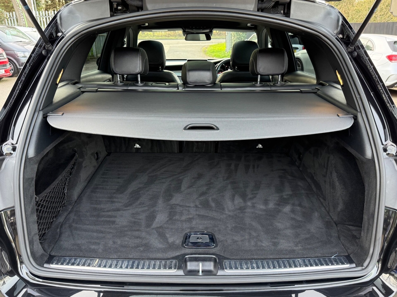 Used Mercedes-Benz GLC 2018 for sale - 77974701: Photo 52