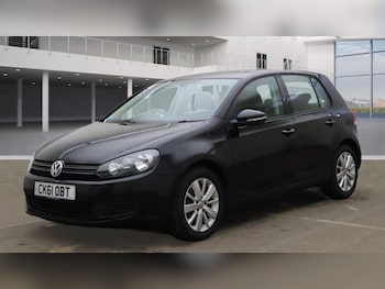 Volkswagen - Golf