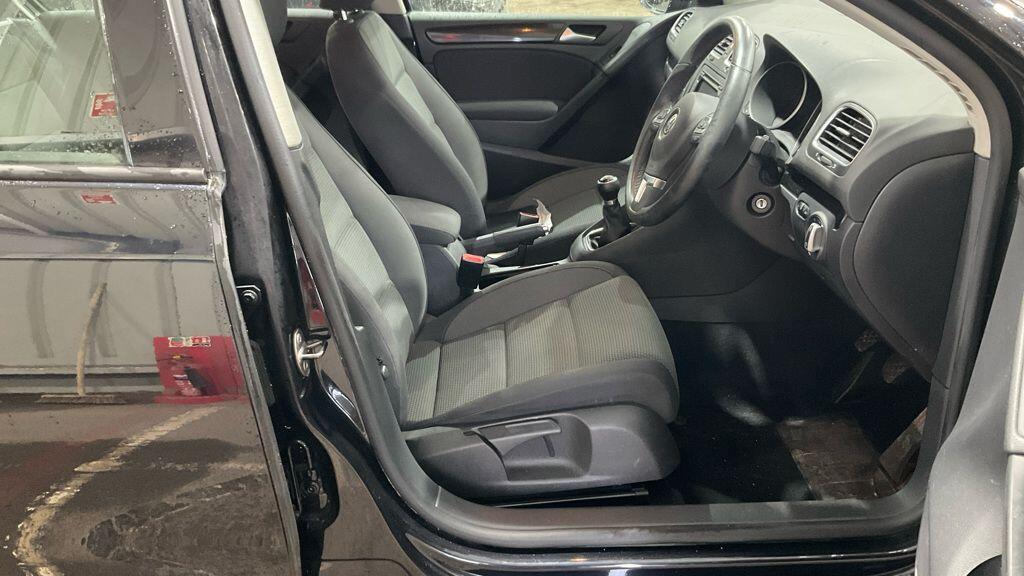 Used Volkswagen Golf 2011 for sale - 76399189: Photo 7