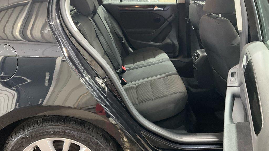 Used Volkswagen Golf 2011 for sale - 76399189: Photo 8