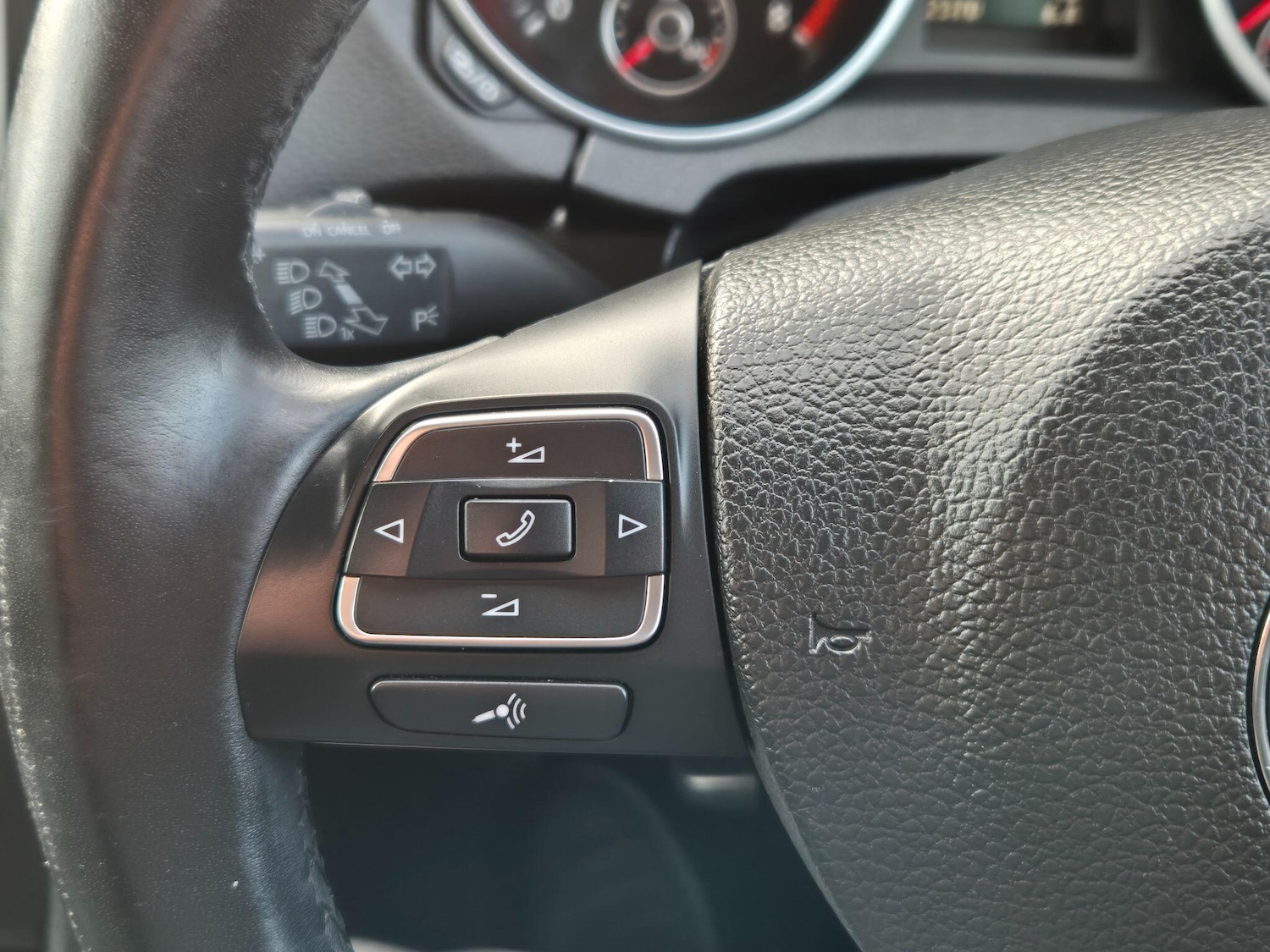 Used Volkswagen Golf 2012 for sale - 77057536: Photo 39