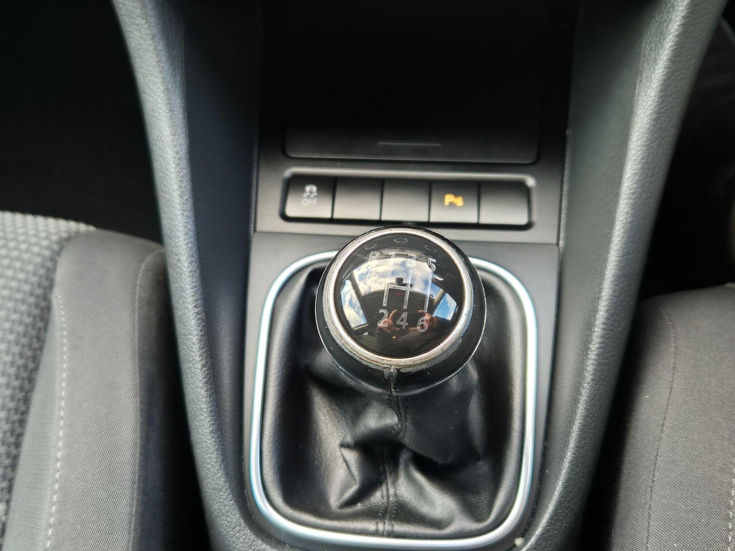 Used Volkswagen Golf 2012 for sale - 77057536: Photo 40