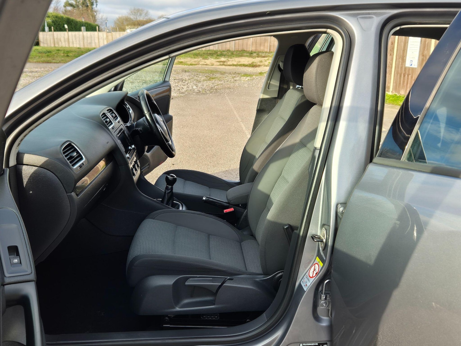 Used Volkswagen Golf 2012 for sale - 77057536: Photo 8