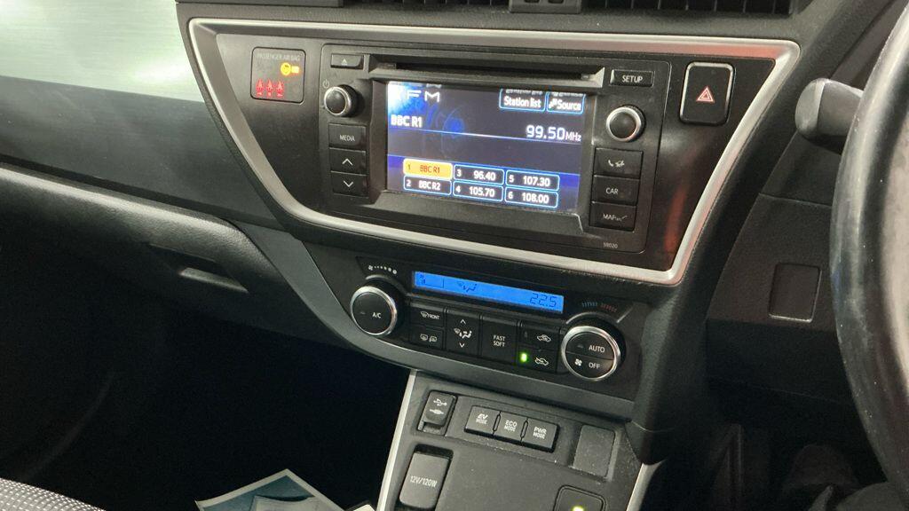 Used Toyota Auris 2014 for sale - 77768577: Photo 6