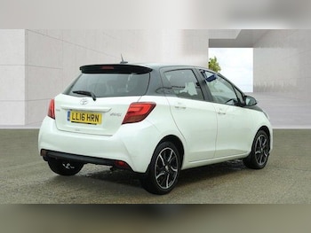 Used Toyota Yaris 2016 for sale - 78989131: Photo