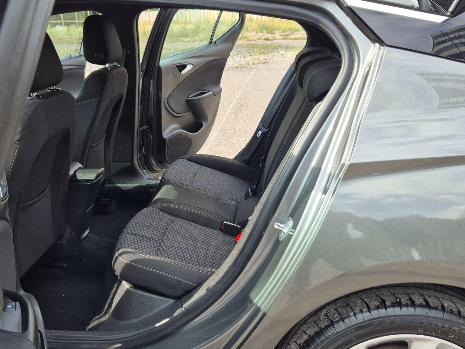 Used Vauxhall Astra 2017 for sale - 76993658: Photo 11