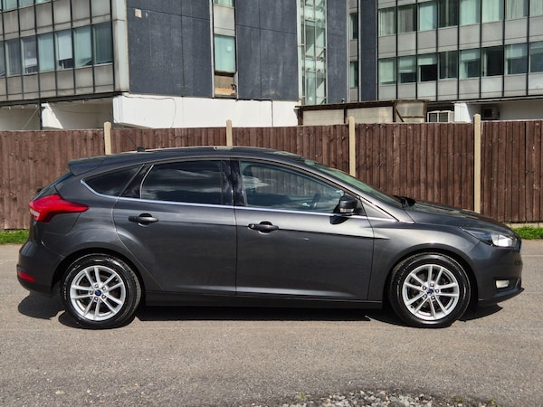 Used Ford Focus 2015 for sale - 76167500: Photo 3