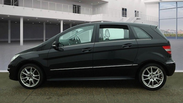 Used Mercedes-Benz B Class 2010 for sale - 75720096: Photo 11