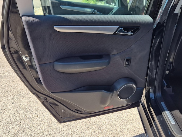 Used Mercedes-Benz B Class 2010 for sale - 75720096: Photo 25
