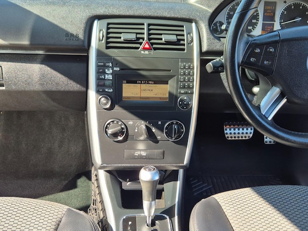 Used Mercedes-Benz B Class 2010 for sale - 75720096: Photo 27
