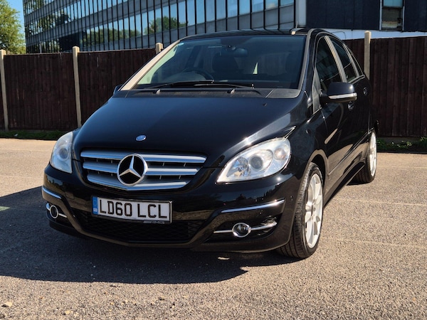 Used Mercedes-Benz B Class 2010 for sale - 75720096: Photo 2