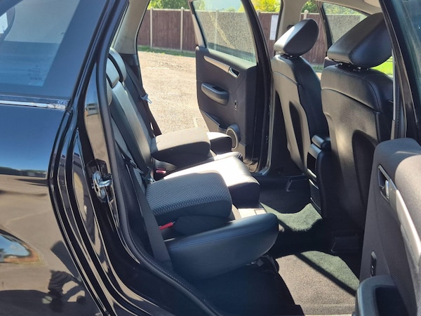 Used Mercedes-Benz B Class 2010 for sale - 75720096: Photo 30