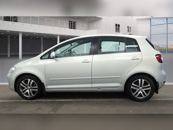 Used Volkswagen Golf Plus 2009 for sale - 76633076: Photo