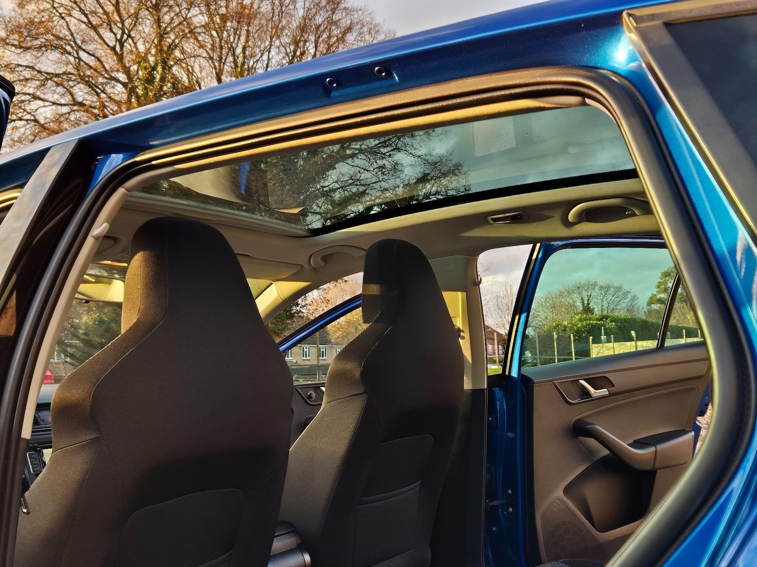 Used Skoda Rapid Spaceback 2015 for sale - 76942487: Photo 11