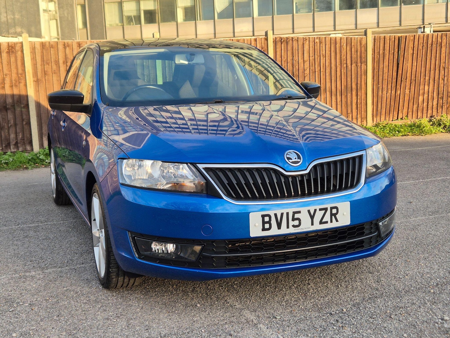 Used Skoda Rapid Spaceback 2015 for sale - 76942487: Photo 2