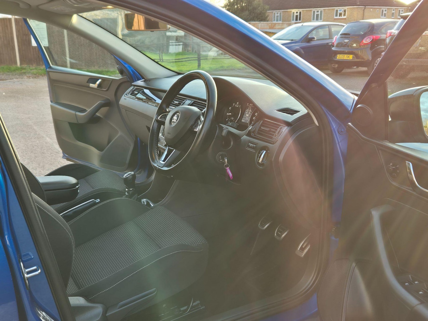 Used Skoda Rapid Spaceback 2015 for sale - 76942487: Photo 28