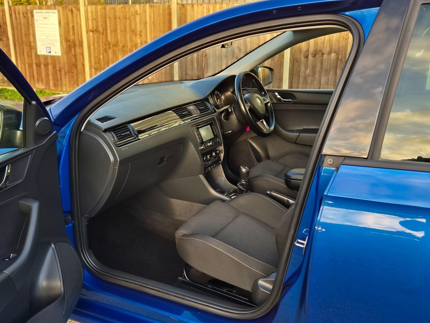 Used Skoda Rapid Spaceback 2015 for sale - 76942487: Photo 39