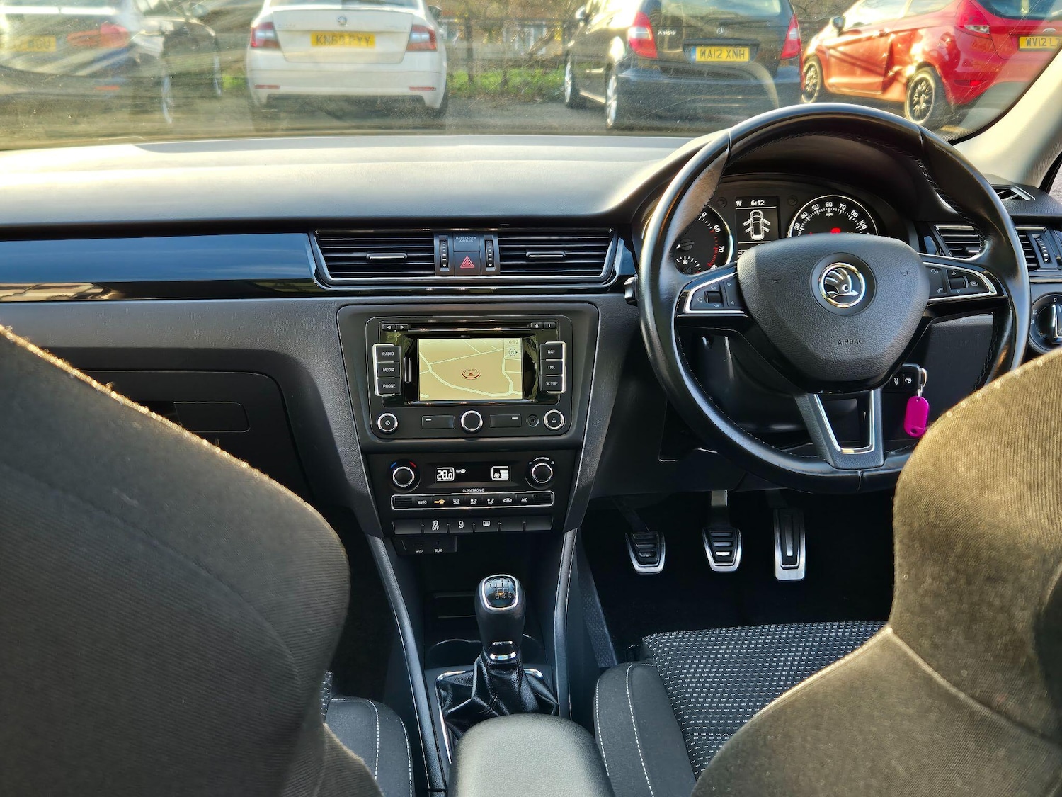 Used Skoda Rapid Spaceback 2015 for sale - 76942487: Photo 7